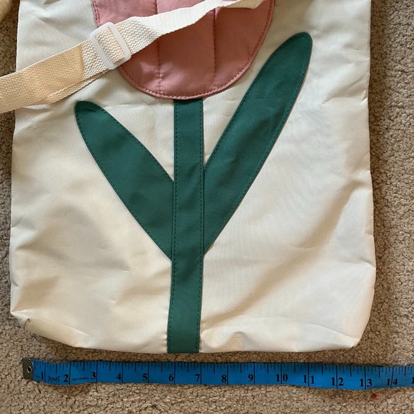 Cottage Core Tulip Tote Bag, Quilted, Full Zip, Pink & Green - Picture 7 of 8